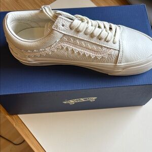 Vans Women's Brand New Chou Chou Sneakers